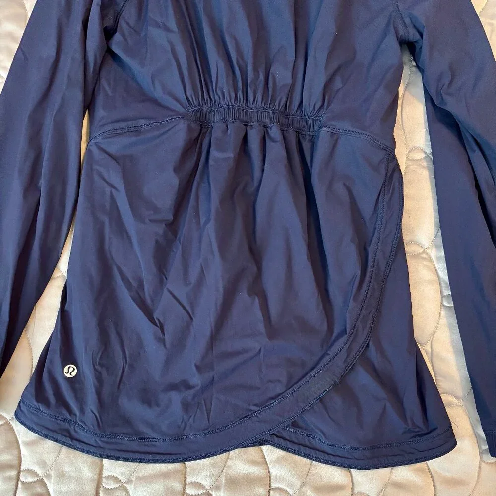 Lululemon Such a Cinch Navy Full Zip Tulip Hem Lightweight Jacket 4